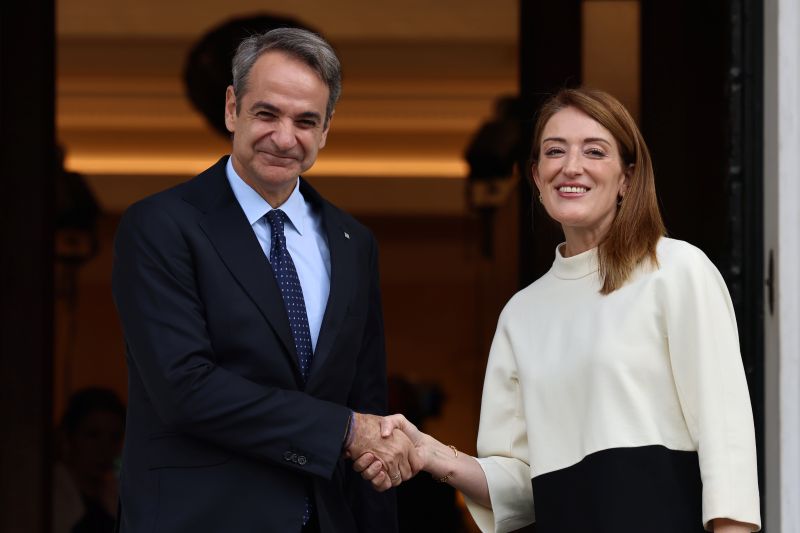 roberta-mezzola-kyriakos-mitsotakis-ethniki-pinakothiki3