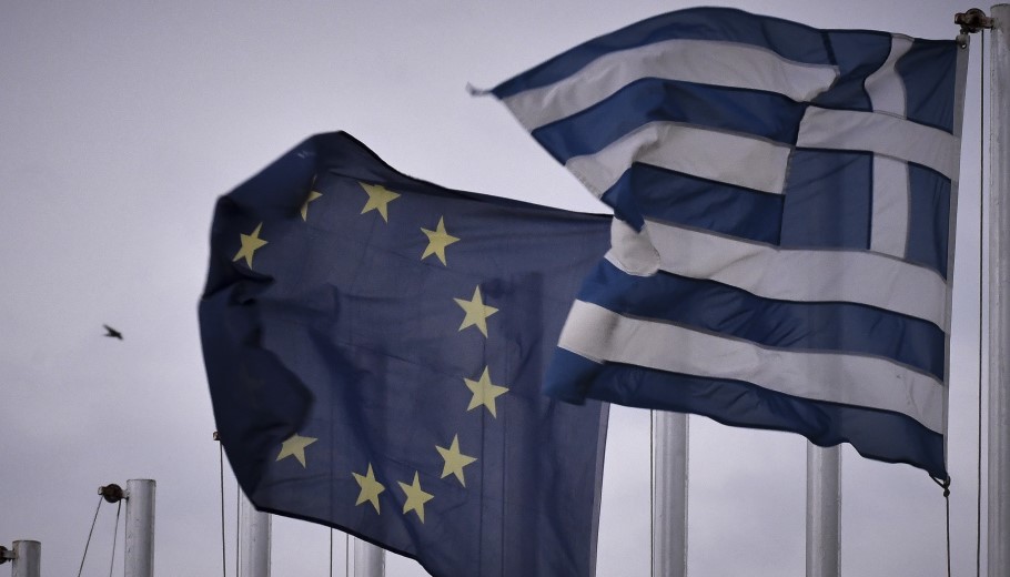 Scope Ratings maintains Greece at BBB grade, upgrades outlook to positive