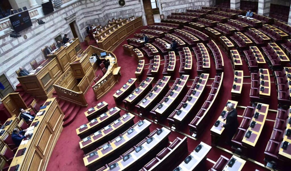 Parliament budget approved: Kaklamanis ends “privilege” rumors