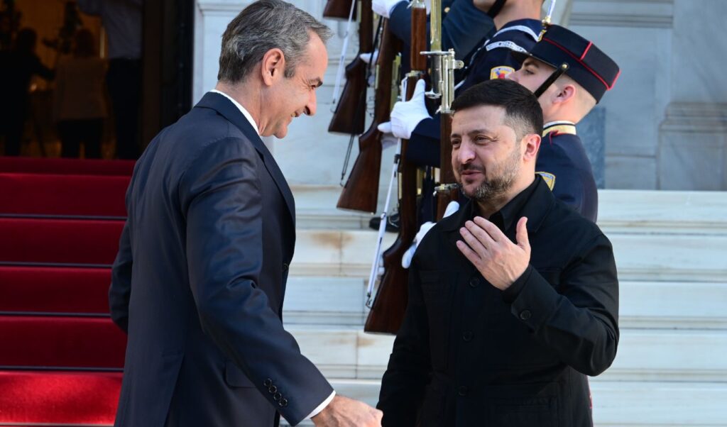 Zelensky thanks Greece after energy deal with Mitsotakis