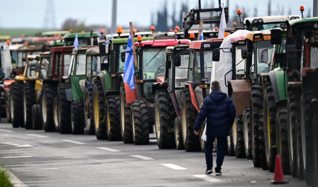 Greek farmers paralyze country with triple highway blockade
