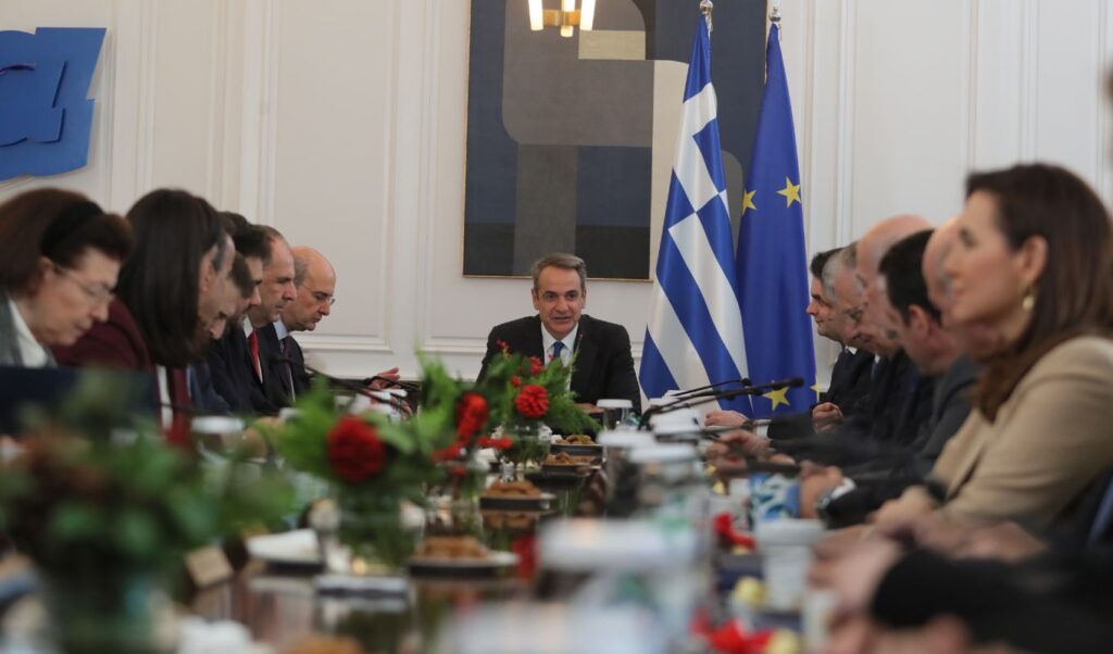 Cabinet reshuffle in January as Mitsotakis faces tough decisions