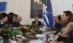 Cabinet reshuffle in January as Mitsotakis faces tough decisions