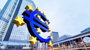 ECB keeps interest rates unchanged at 2% – Lagarde: European economy shows resilience