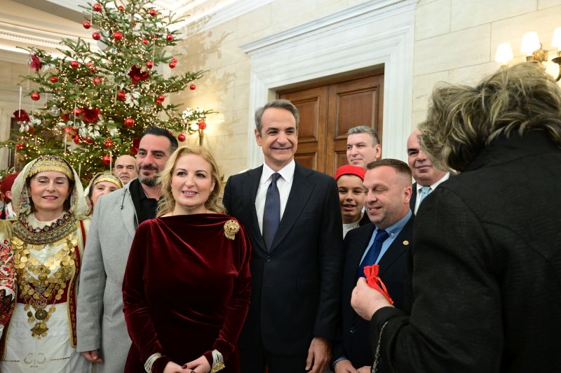 kalanta-protoxronias-se-mitsotaki1__2_