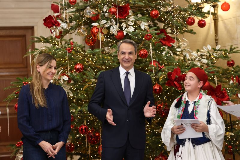 kalanta-protoxronias-se-mitsotaki__2_