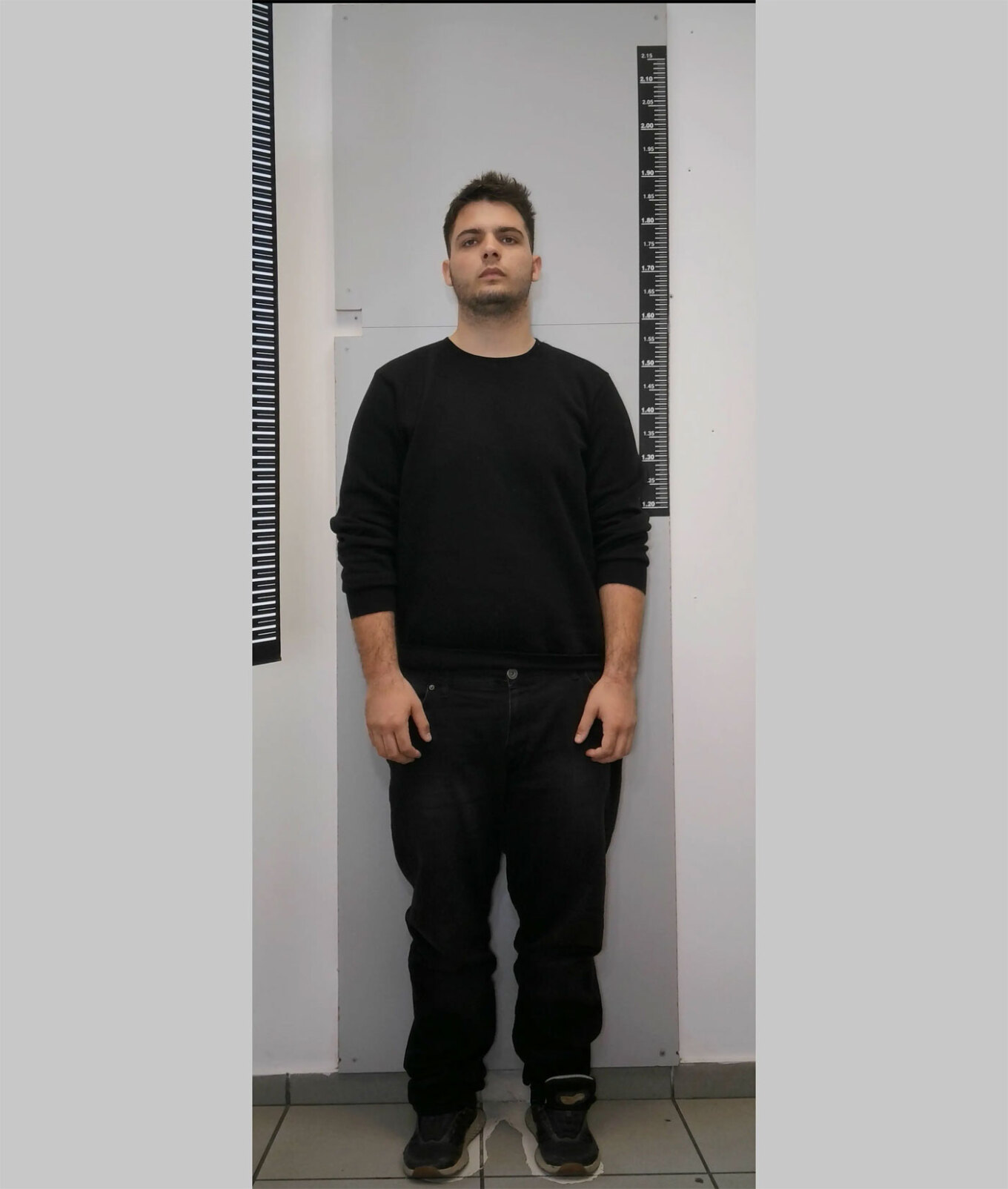 katigoroumenos-theios