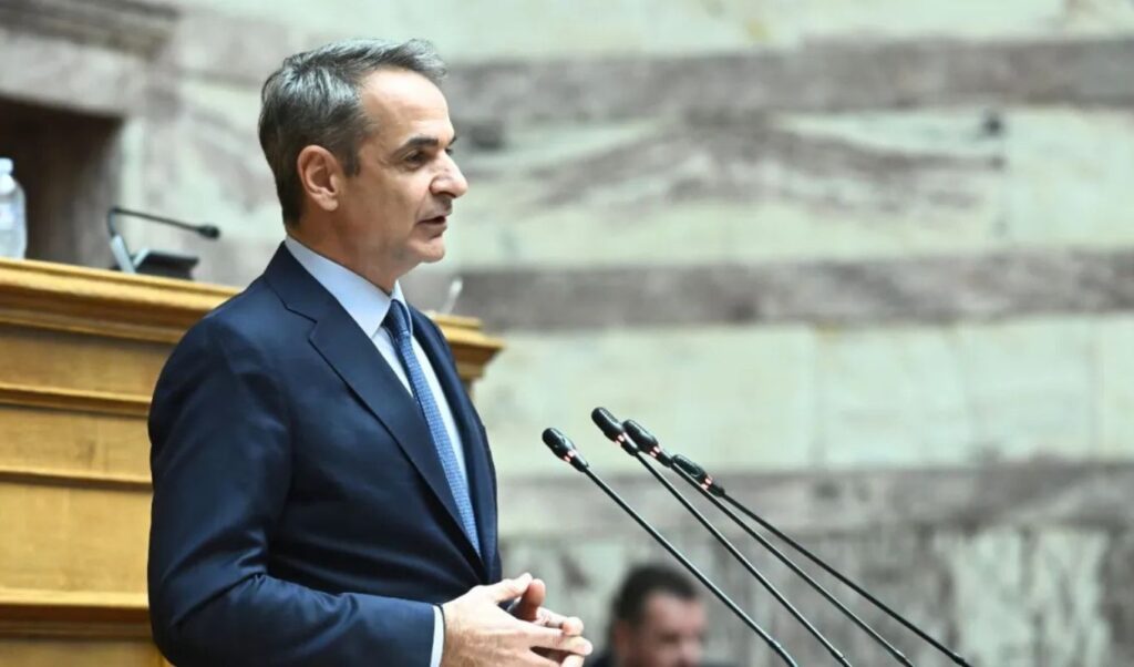 Mitsotakis extends new dialogue invitation to farmers from Parliament