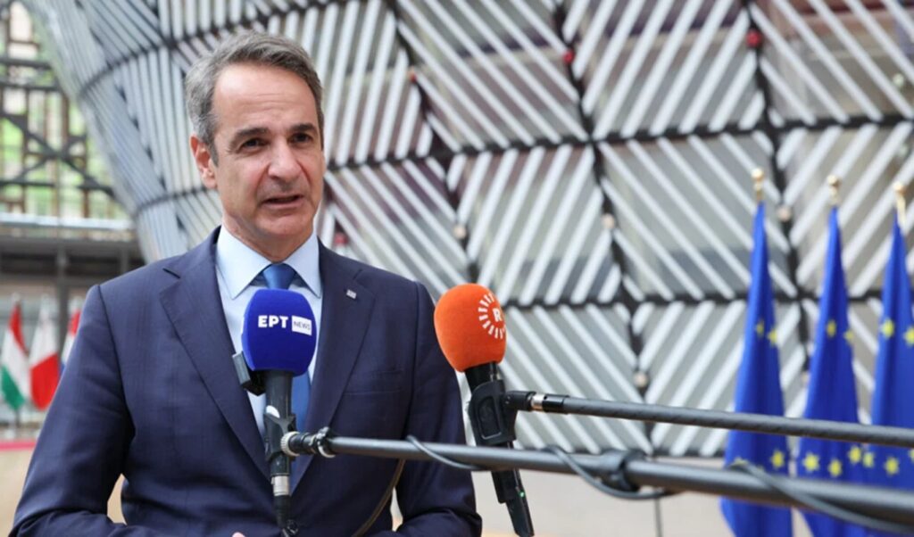 Mitsotakis after EU summit: “Europe stands with Ukraine”
