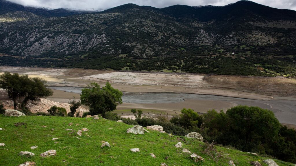 Greece launches €2.5 billion program to protect Athens from water shortages