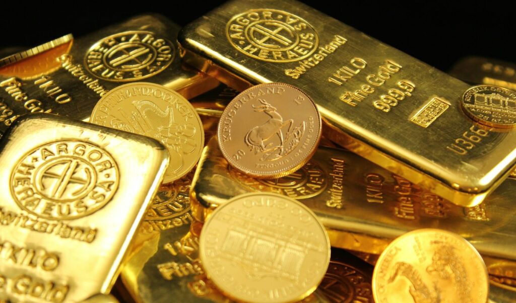Gold breaks $4,500 barrier for first time amid geopolitical tensions