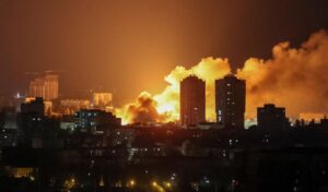 Ukraine war: Russia launches missile barrage on Kyiv before Trump-Zelensky summit