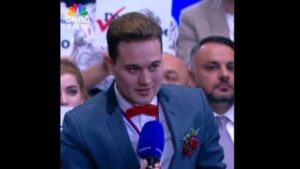 Russian journalist makes live marriage proposal during Putin press conference