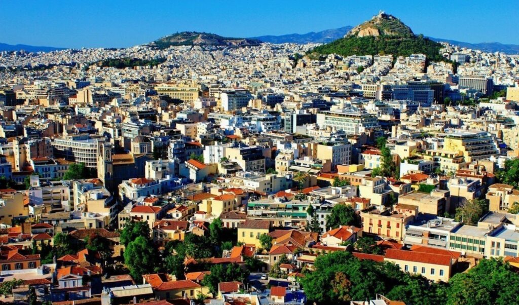 Housing crisis: European Commission unveils first EU plan