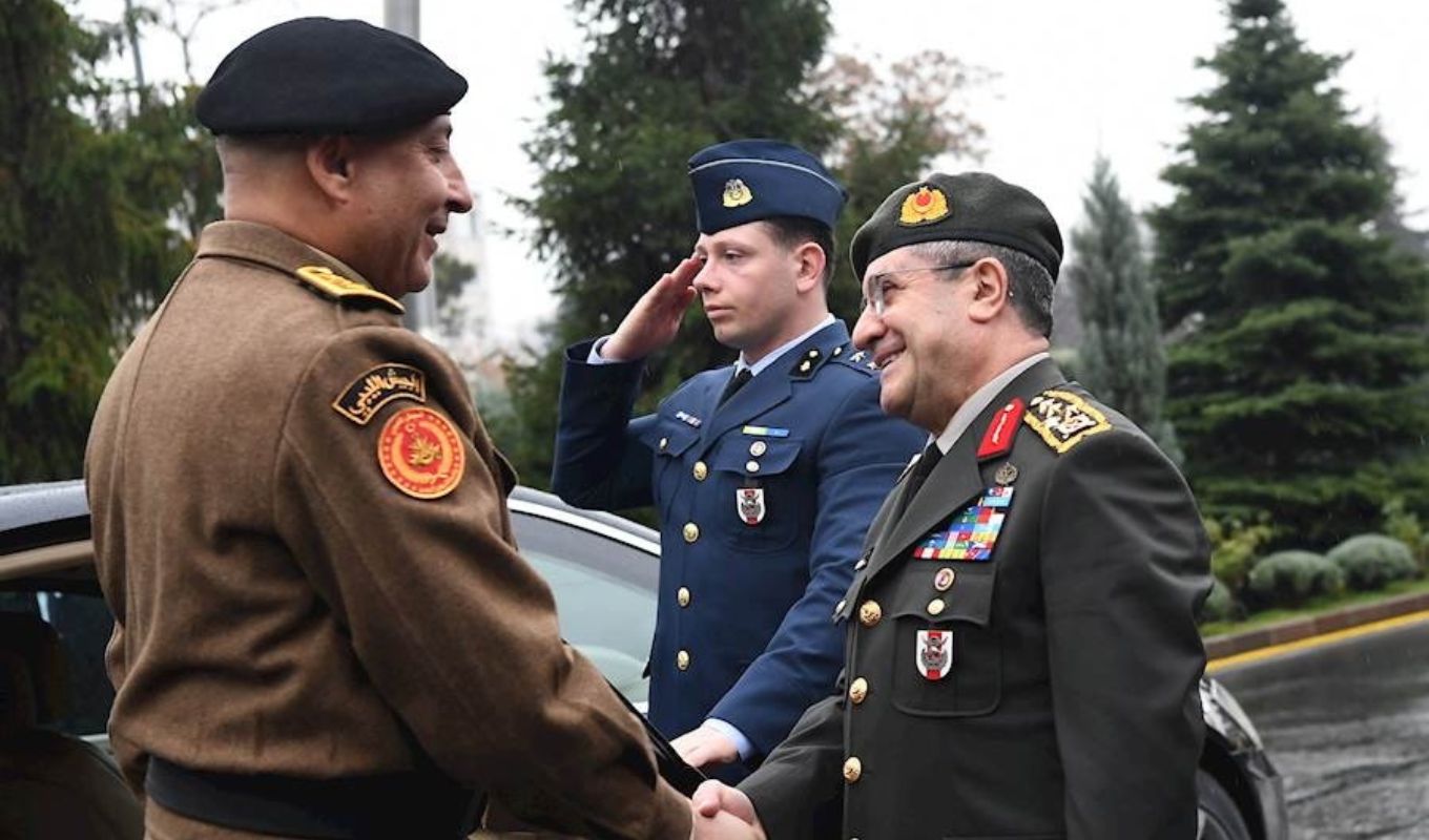 sudrivi-aeroskafous-stin-tourkia-o-pilotos-anefere-ilektriki-vlavi-prin-tin-ptosi-tou-falcon-50-ereunes-apo-tis-tourkikes-kai-livukes-arhes-eikones-video__7_