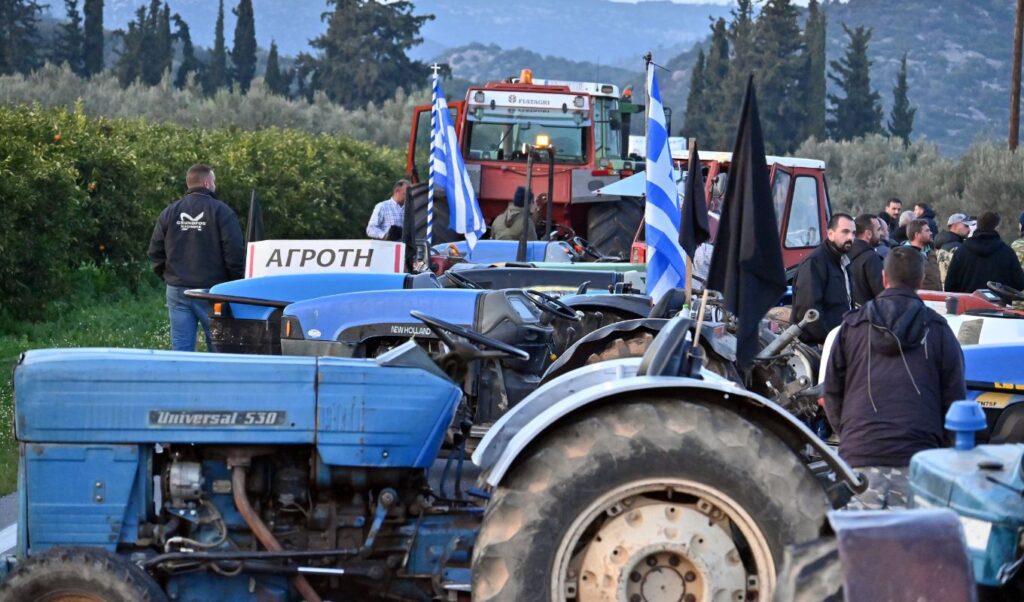 Greek farmers continue blockades with tractors in Tempe tunnels