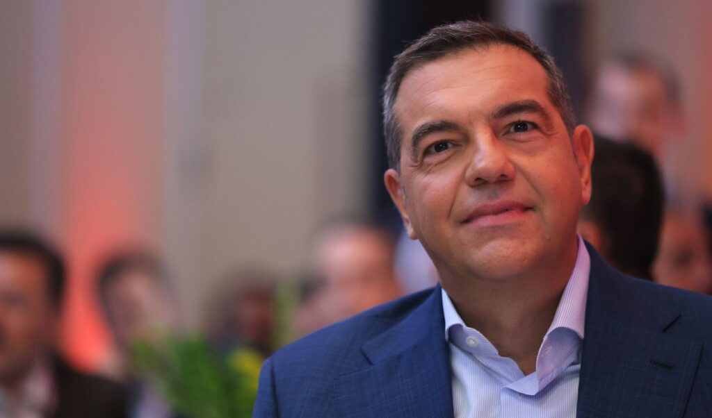 Tsipras’ new post escalates political clash over farmers and scandals