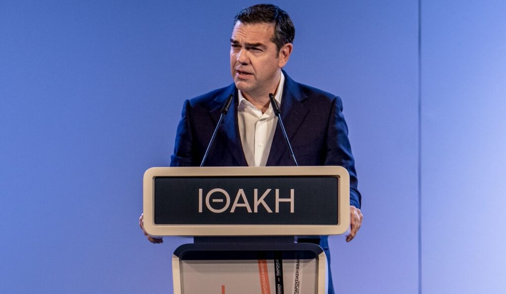 Tsipras’ triple blow to center-left: How he “burns” PASOK and isolates New Left – The three-party scenario