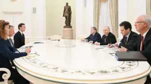Putin keeps Trump’s envoys waiting 1.5 hours in Moscow meeting