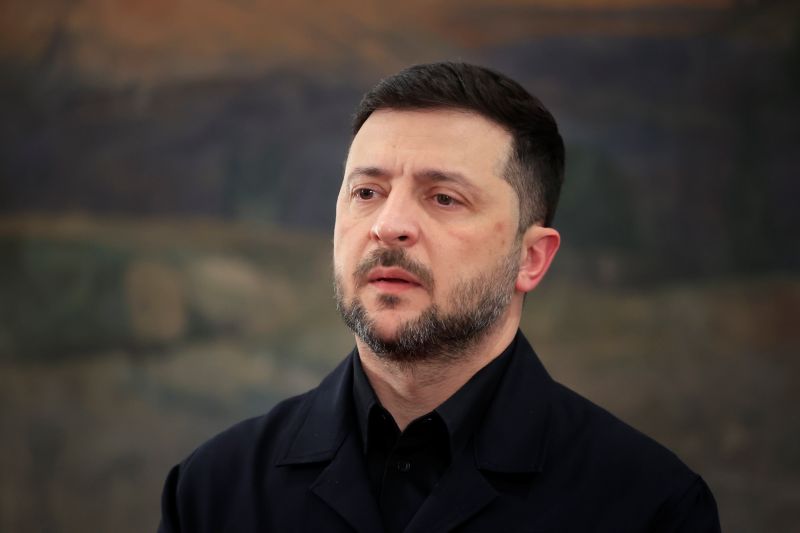 Zelensky calls for pressure on Russia before Trump meeting