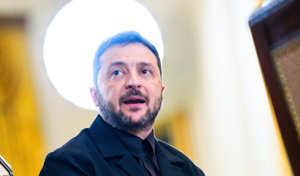 Zelensky demands “dignified peace” and guarantees Russia won’t attack again