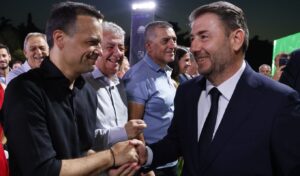 PASOK power struggle: Androulakis vs Doukas clash over party expansion