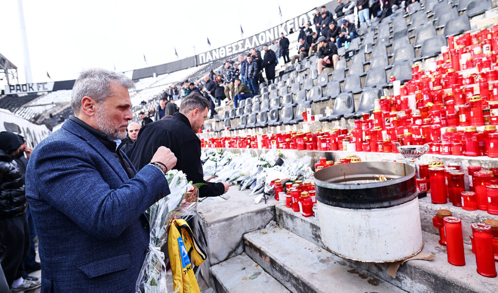 Romania tragedy: Aris delegation pays respects at memorial