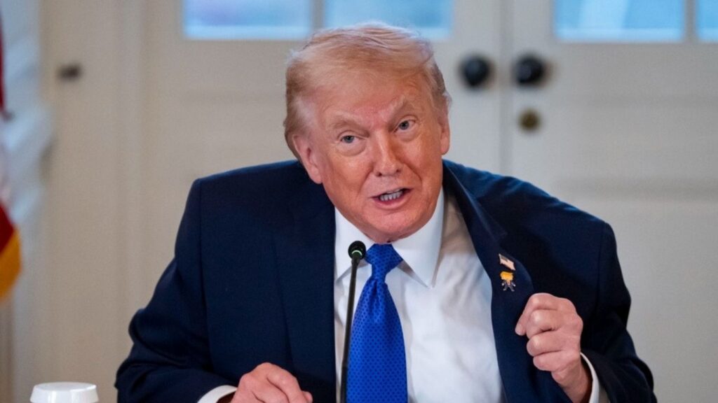 Greenland: Trump threatens tariffs on countries opposing US annexation plans