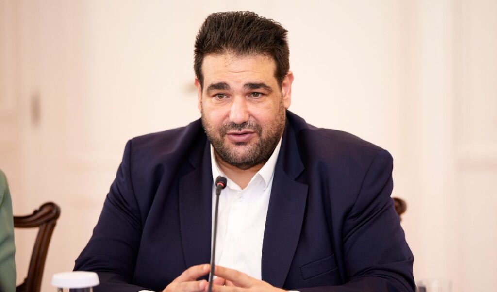 Greece introduces postal voting for diaspora in national elections