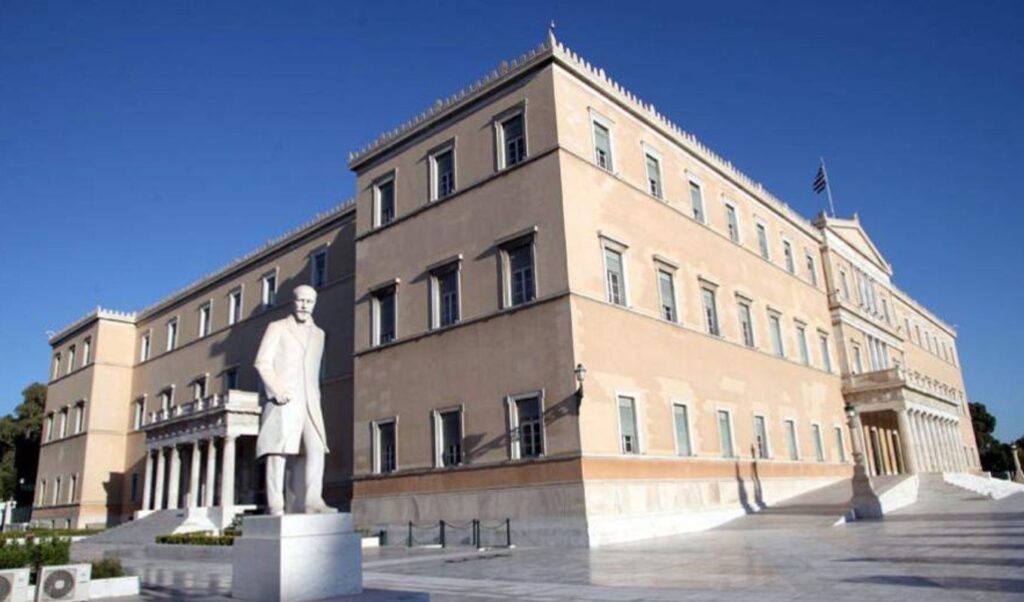 Budget Office: Additional fiscal space for benefits only through permanent revenue measures