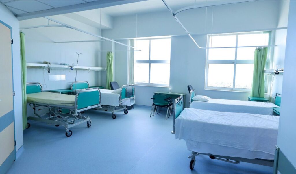 Athens Medical Association seeks permanent police presence in hospitals