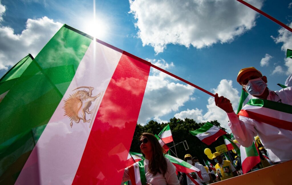 Erdogan offers to mediate between Turkey-Iran, pushes for US summit