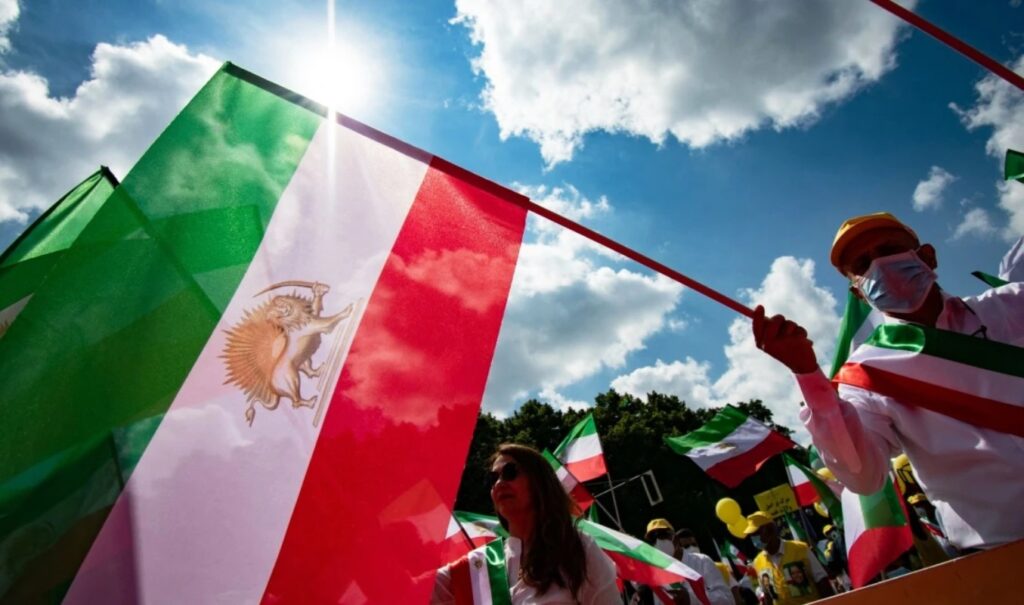 Iran signals readiness for US talks amid escalating tensions