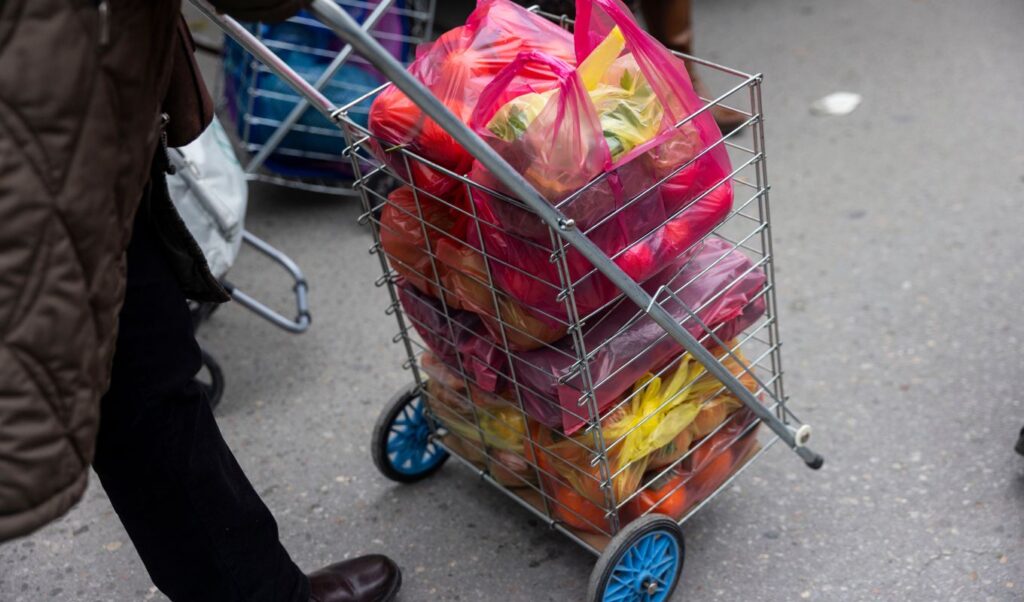 Greek farmers’ markets launch nationwide indefinite strike