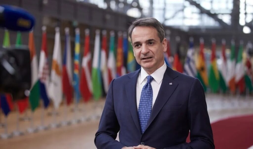 Mitsotakis in Brussels for “difficult decisions”: Greece says no to Trump’s peace council, Greenland red line