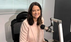 Greek labor minister announces collective bargaining bill