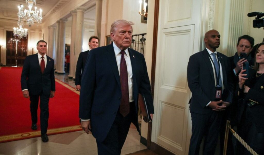 Trump threatens Europe with tariffs over Greenland dispute