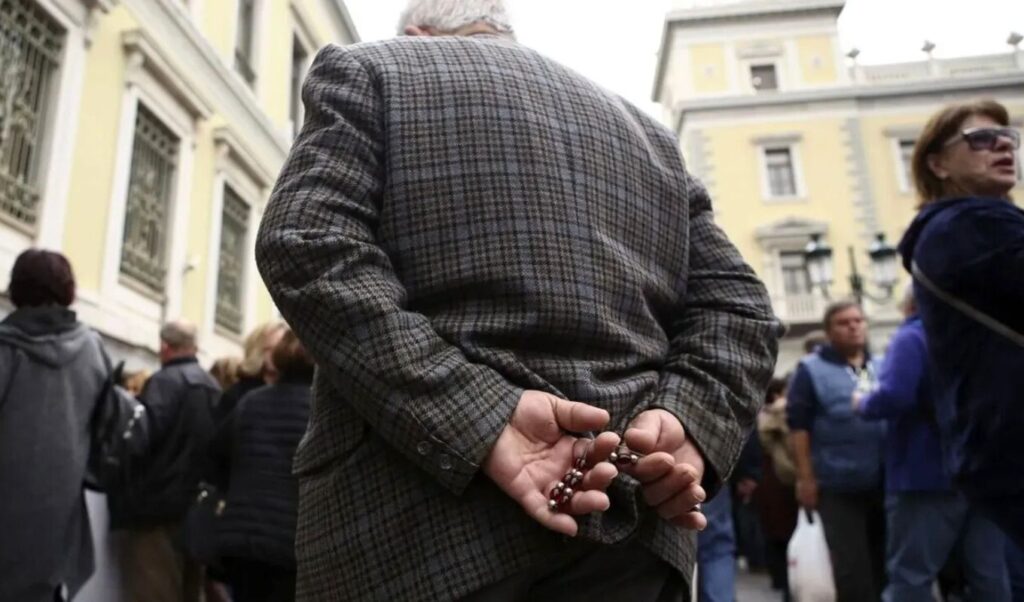 How to retire in 2025: Five key requirements and fund rules