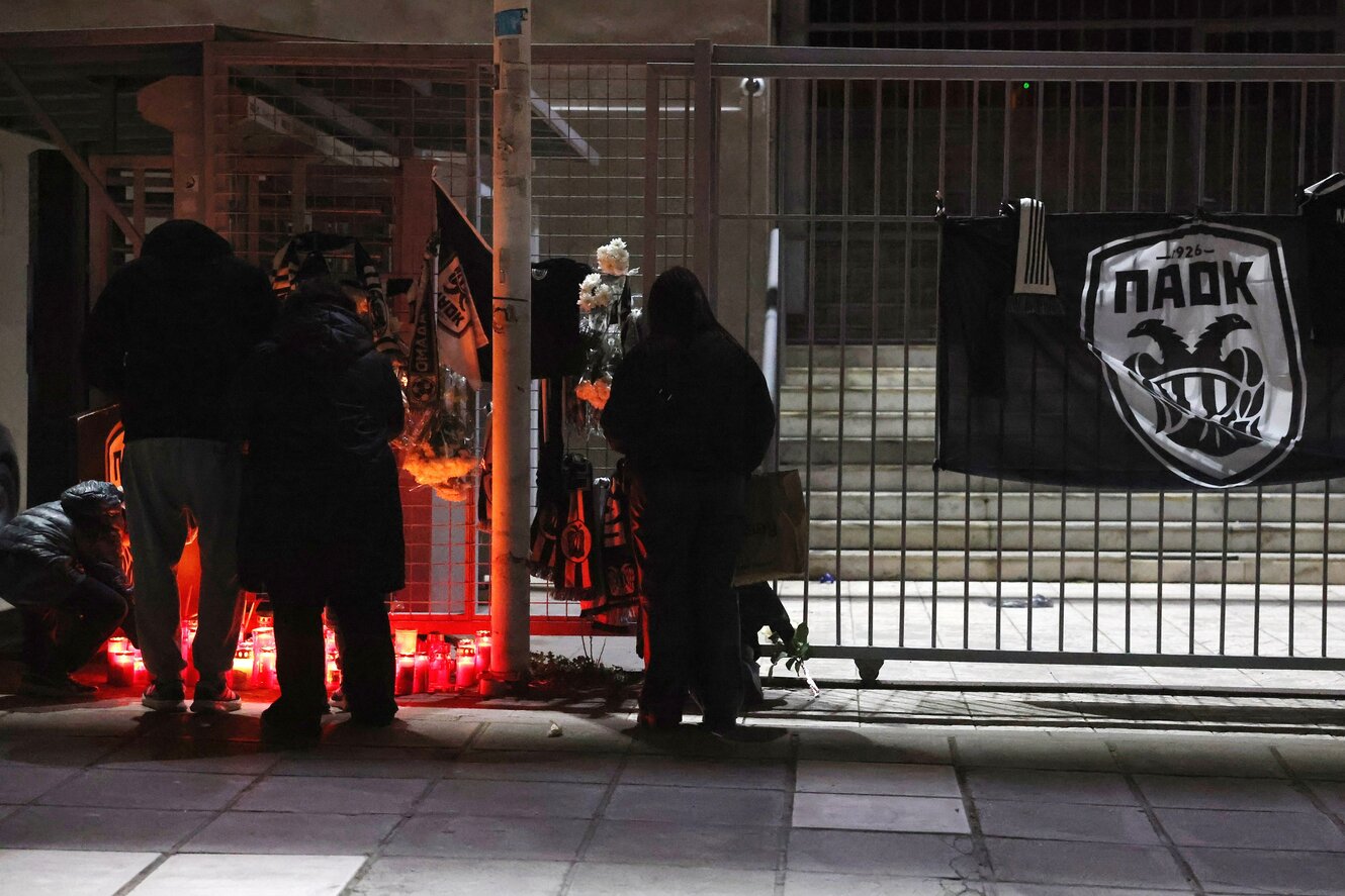 toumpa-loutseskou-pektes-louloudia-troxaio-roumania-nekroi-opadoi__3_