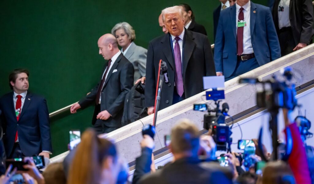 Trump threatens “heavy retaliation” against European nations selling US bonds