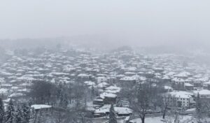 Severe weather hits Greece: Snow, gales and torrential rain
