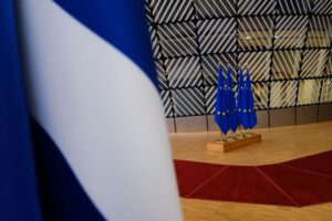 Eurobarometer: Over 7 in 10 Europeans worry about conflicts and demand more effective defense