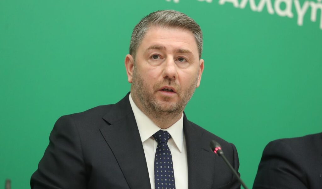 PASOK’s Androulakis launches fierce campaign over wiretapping vindication