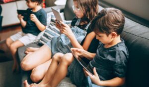 London considers social media ban for children under 16