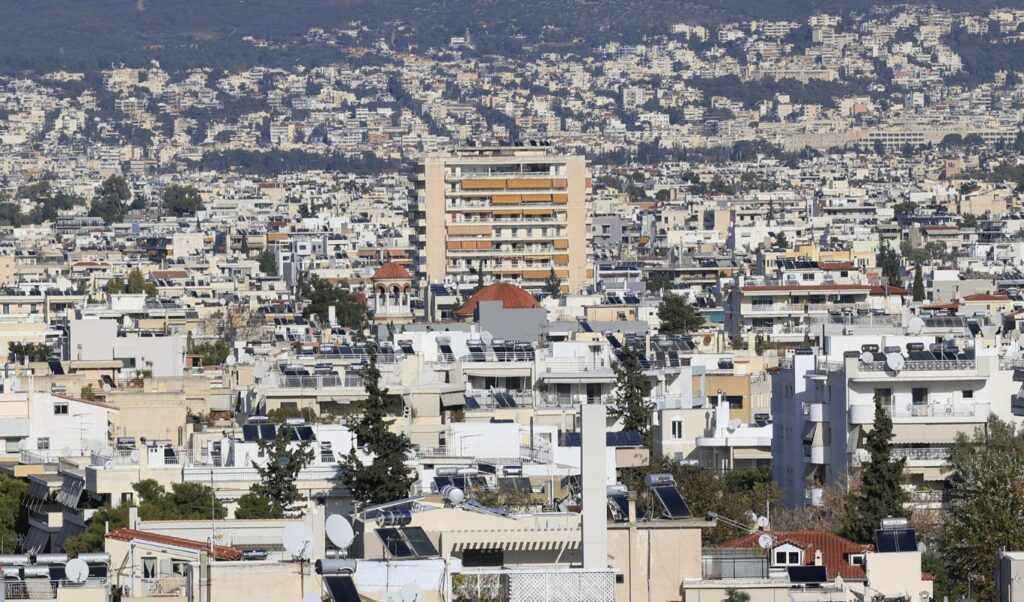 Property tax discount sparks surge in home insurance contracts