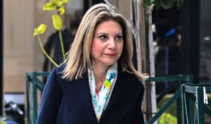 Karystianou’s fury over Tempi victims’ exhumations: “Outrage, no one will touch our children’s graves”