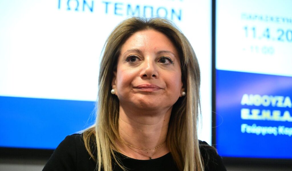 Polling setback for Karystianou: New party dilemma revealed