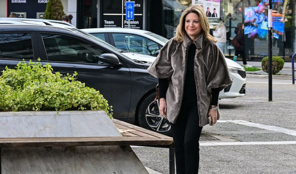 Karystianou changes tactics: frontal attack on “systemic” Tsipras, Androulakis, Velopoulos