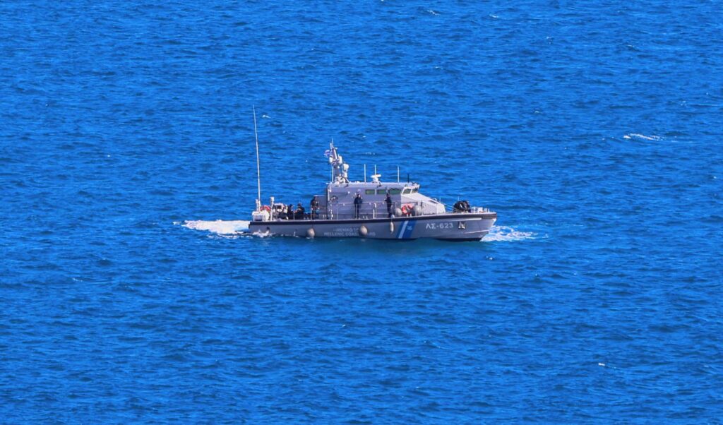 Migrant shipwreck south of Crete: Three dead, 20 rescued – Search ongoing