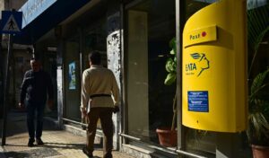 Greek postal service ELTA closes first 11 branches in transformation